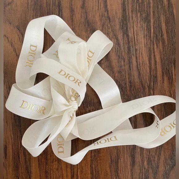 2021 Christian Dior Holiday Gold Holiday Gift Box Present Note Cards Stationary - Picture 10 of 12